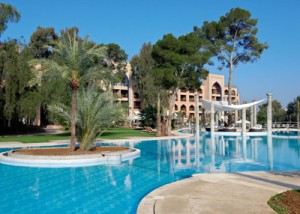 EsSaadi-By_the_Pool_Bar-01