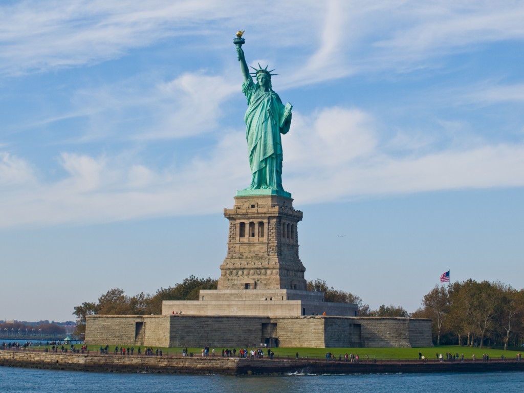 الاماكن السياحية في نيويورك تمثال الحرية