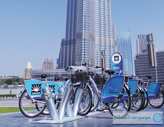 الدراجات الهوائية في وسط مدينة دبي