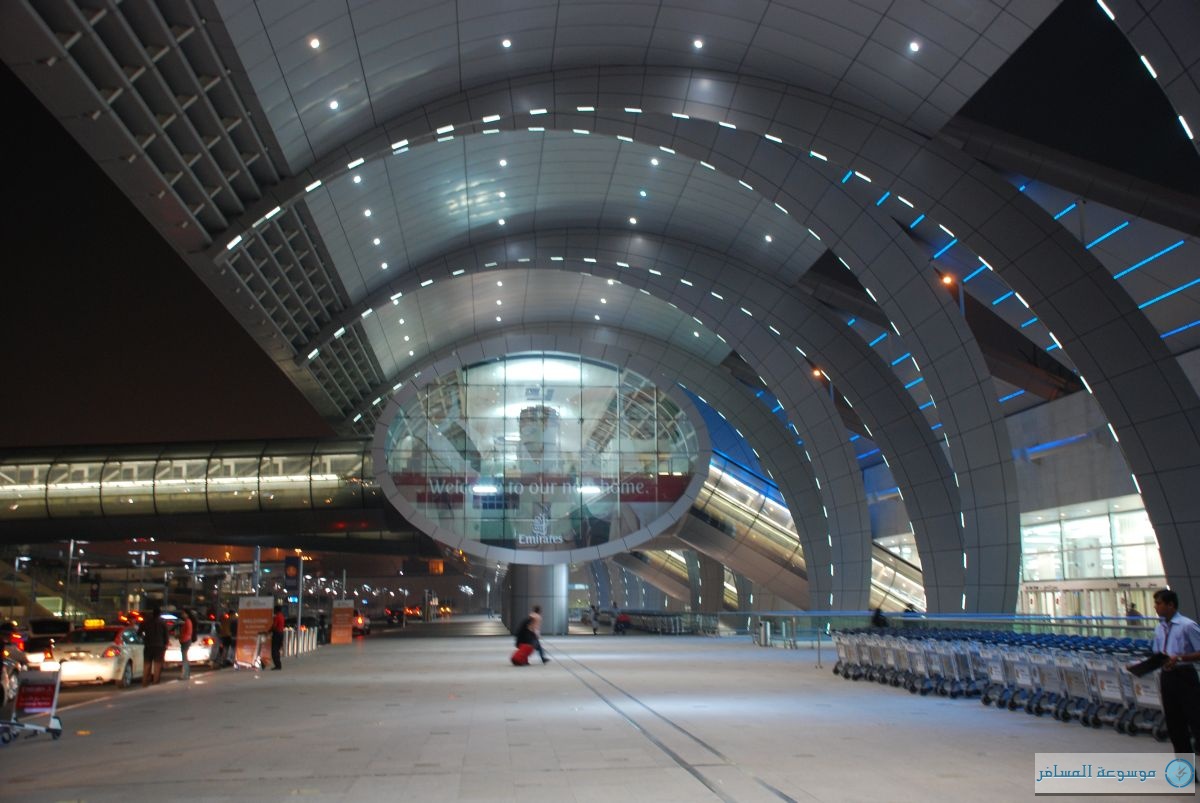 «دبي للطيران المدني» تبدأ تطبيق ترخيص مشغلي الأجهزة الأمنية