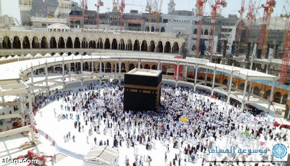 السعودية تمدد تأشيرات المعتمرين إلى 10 رمضان