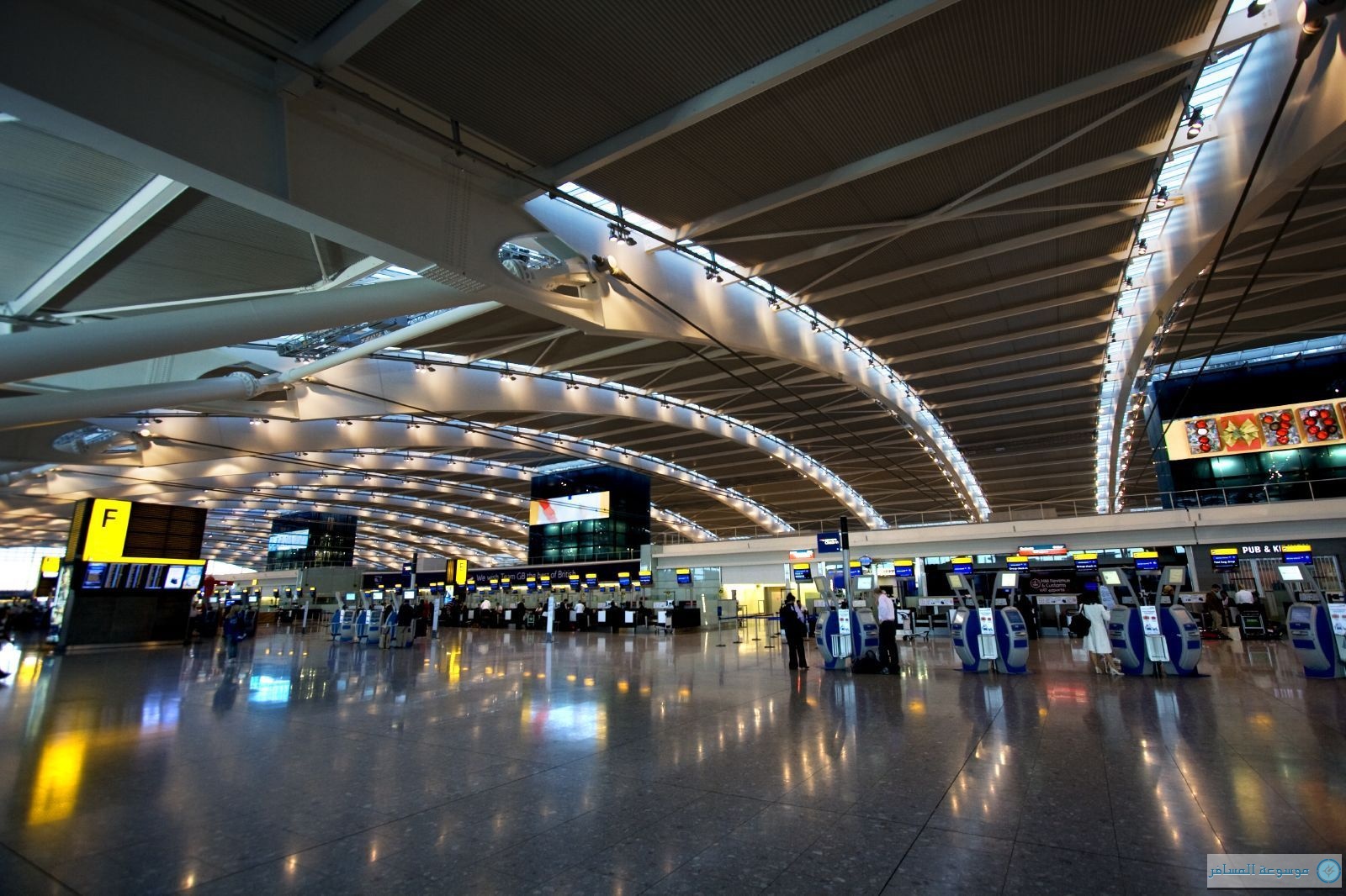 صالة الظبي بمطار أبوظبي الأفضل في الشرق الأوسط وأفريقيا
