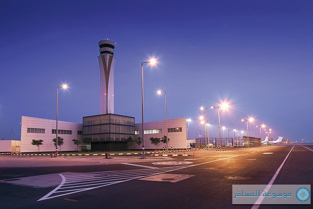 مطار آل مكتوم الدولي في دبي ورلد سنترال