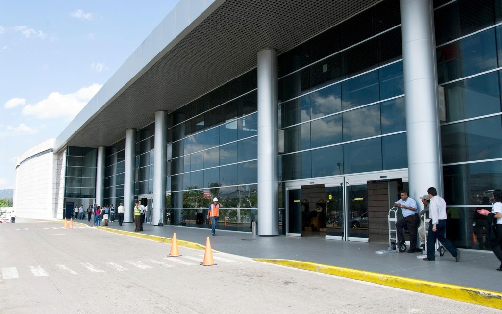 مطار تونكونتين، تيغوسيغالبا، هندوراس