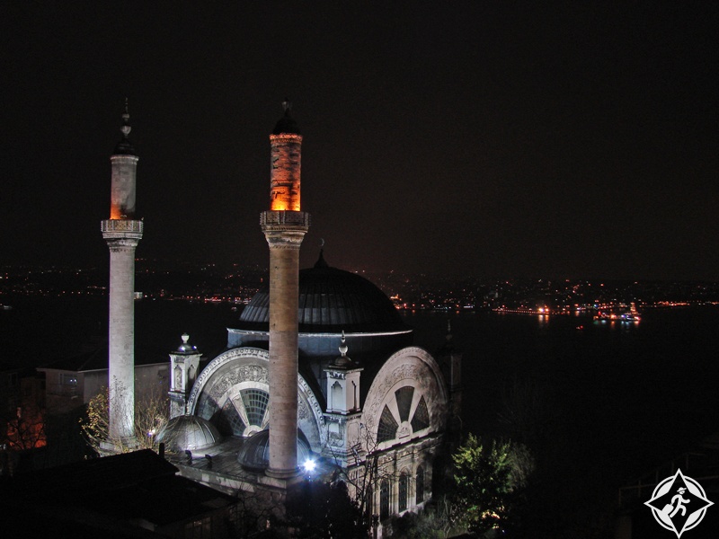 Джихангир (бейоглу). Мечеть джихангир. Cihangir стамбул. Долмабахче мечеть турция. Мечеть в честь джихангира в турции.