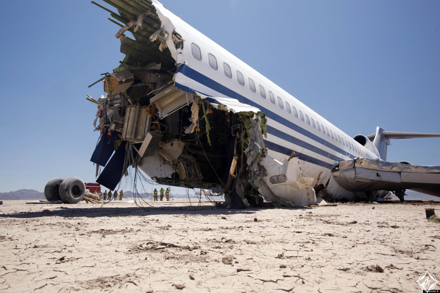 Сонник падение самолета. Катастрофа Boeing 727 в котону. Катастрофа Boeing 737 под Шарм-Эш-шейхом.