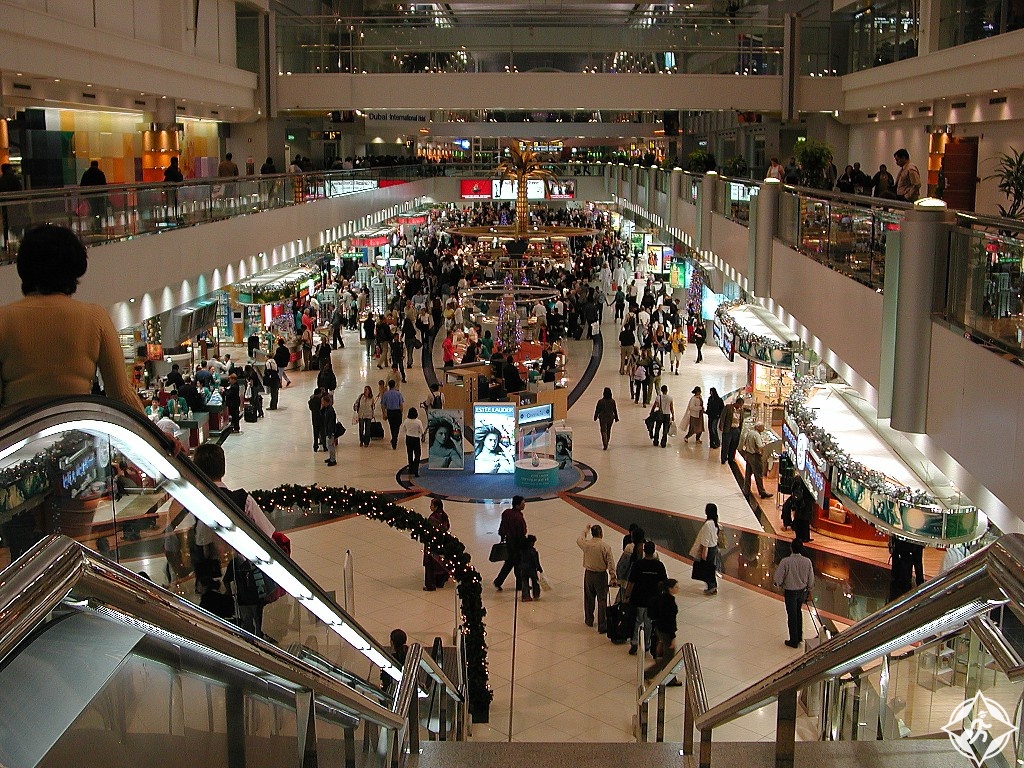 Какая ситуация в аэропорту дубая. DXB 1 аэропорт Дубай. Аэропорт Дубай терминал 1. Международный аэропорт Дубай внутри. DXB Terminal 1.
