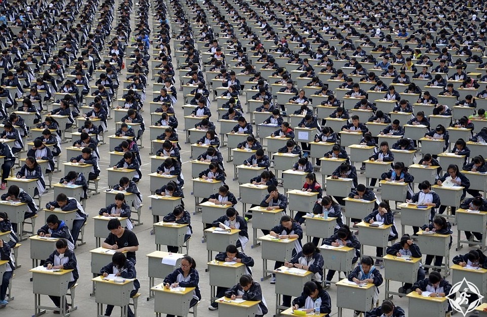 الامتحانات في ييتشوان 
