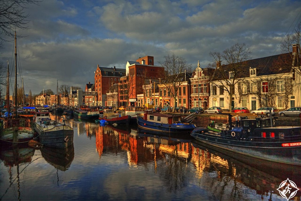 Holland's. Гронинген (город в Нидерландах). Голландия Гронинген достопримечательности. Озеро Гронинген, Голландия. Гронинген (город в Нидерландах) университет.